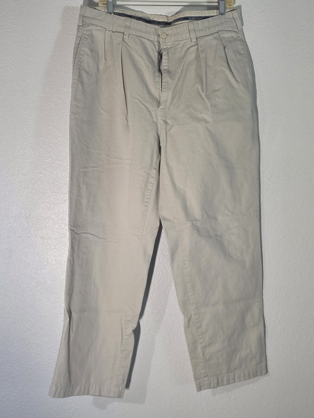 Ralph Lauren Men's Khaki Pleated Chinos in Light Beige